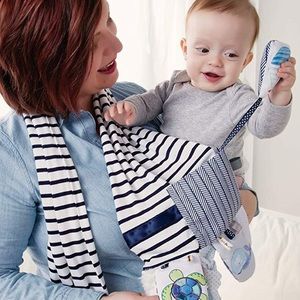 Demdaco baby activity scarf - blue